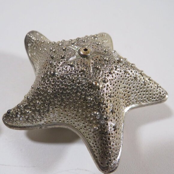 Lenox Silver Starfish Salt & Pepper Shakers - Picture 3 of 7